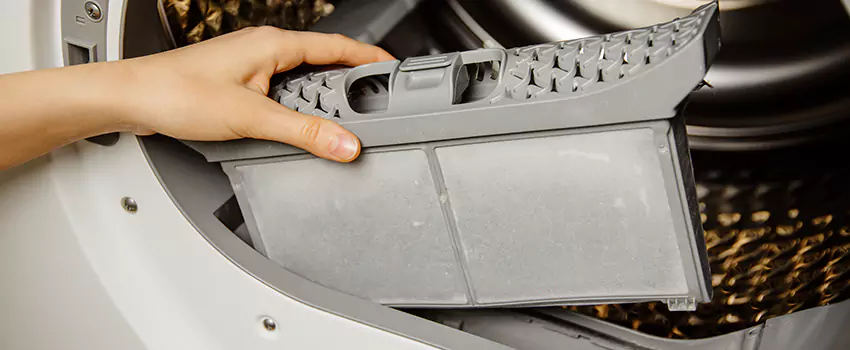 Signs Of A Clogged Dryer Lint Trap in Depew, New York